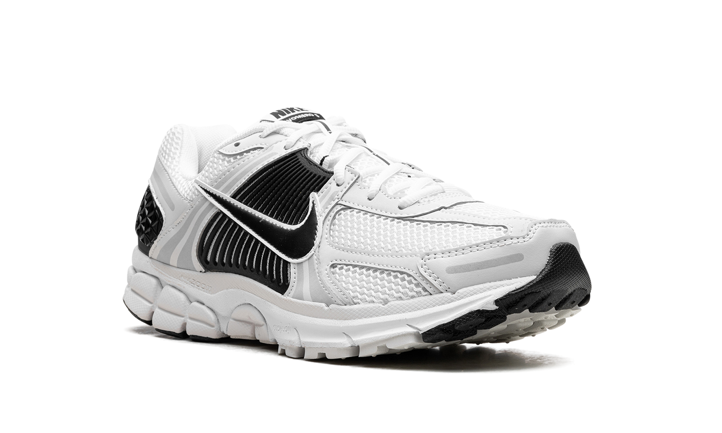 Zoom Vomero 5 "White / Black"