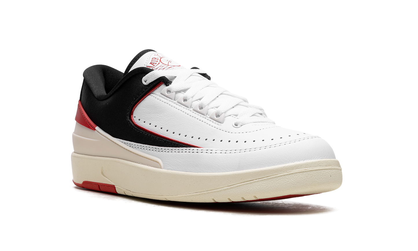 Jordan 2 Retro Low WMNS "Chicago Twist"