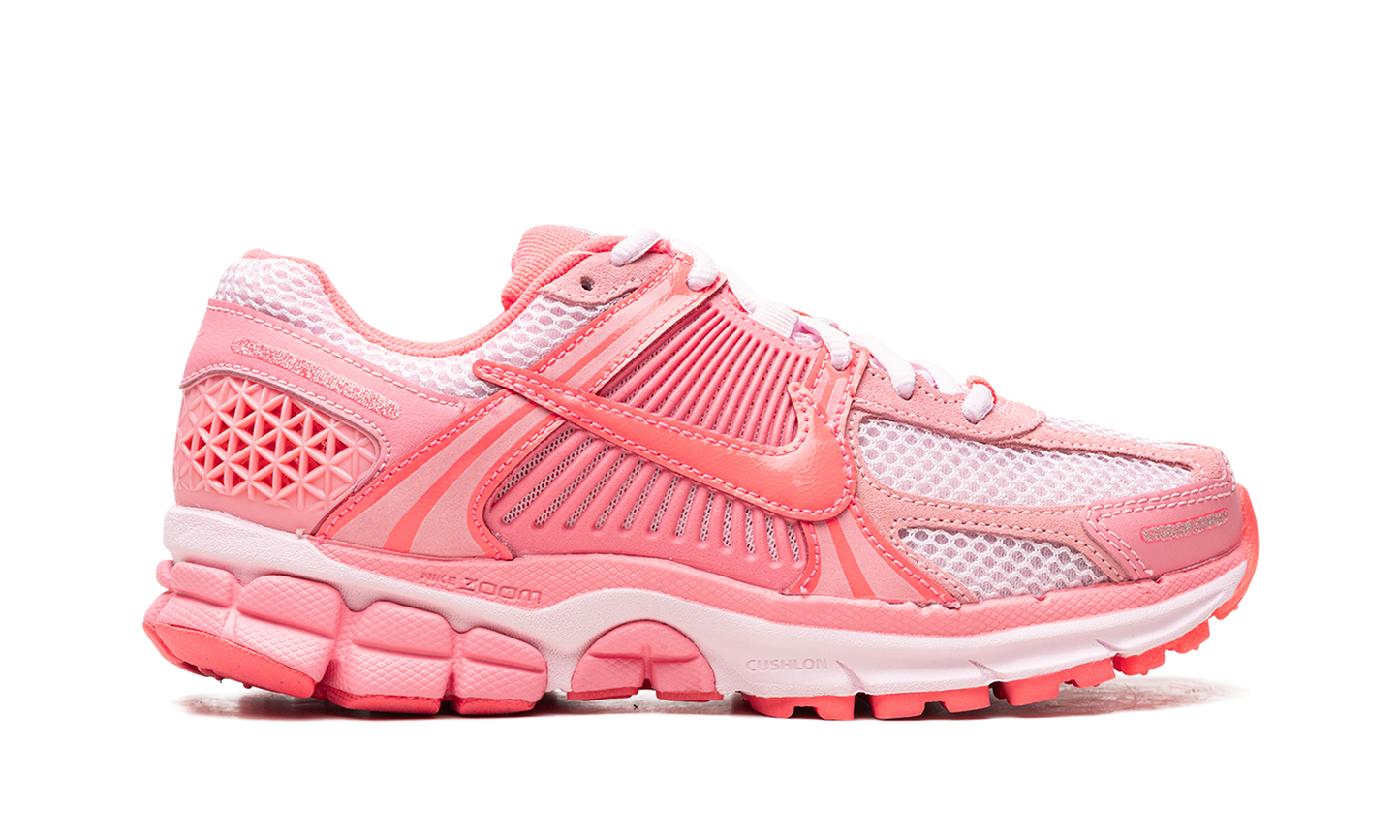 ZOOM VOMERO 5 WMNS "Triple Pink"