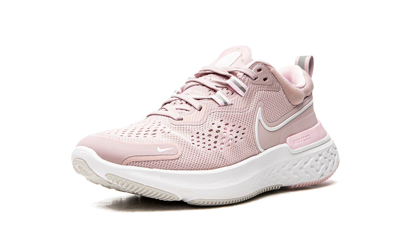 WMNS React Miler 2