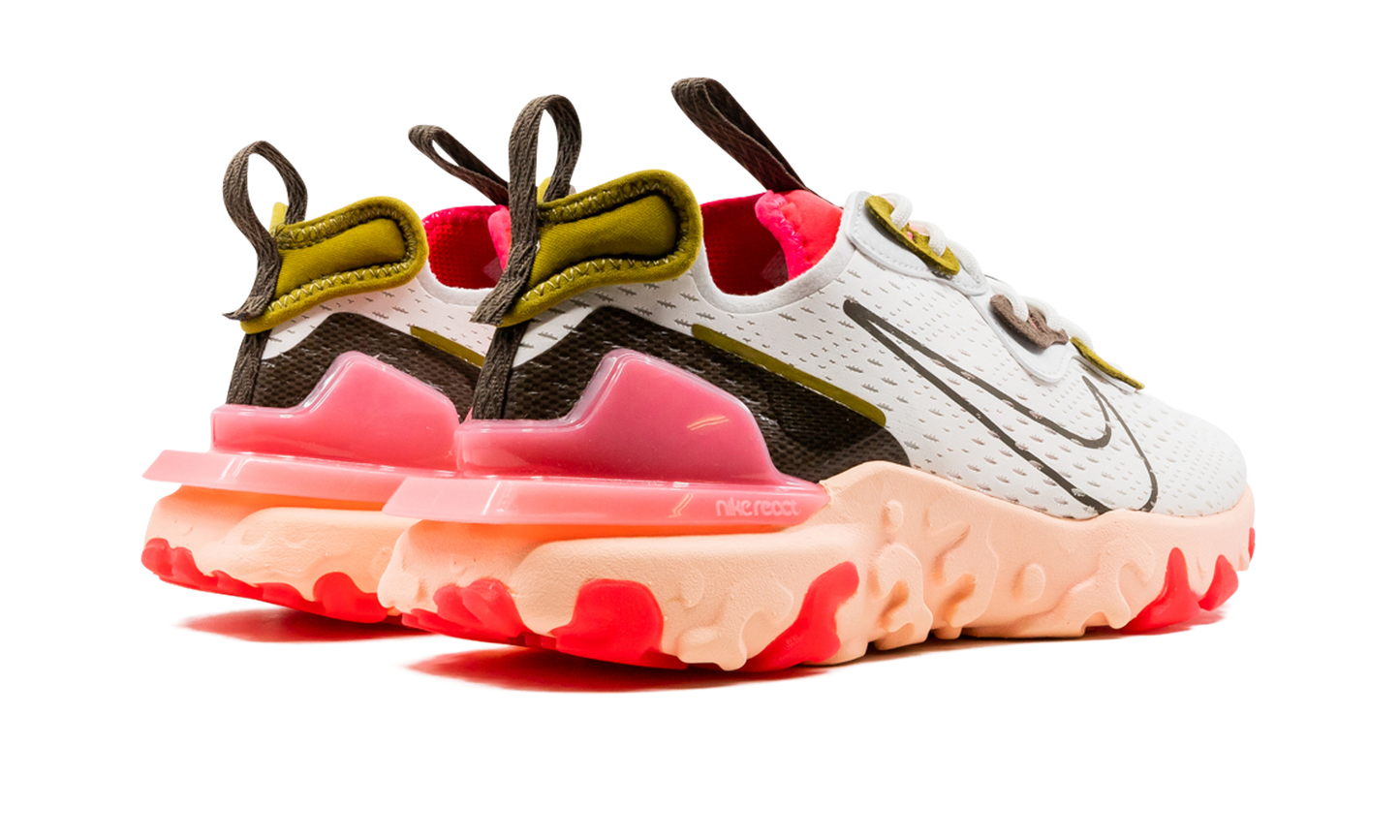 REACT VISION MNS WMNS "Summit White / Siren Red"
