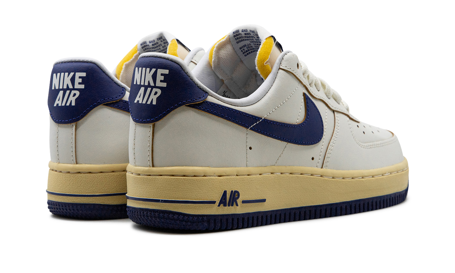 AIR FORCE 1 '07 WMNS "Inside Out"