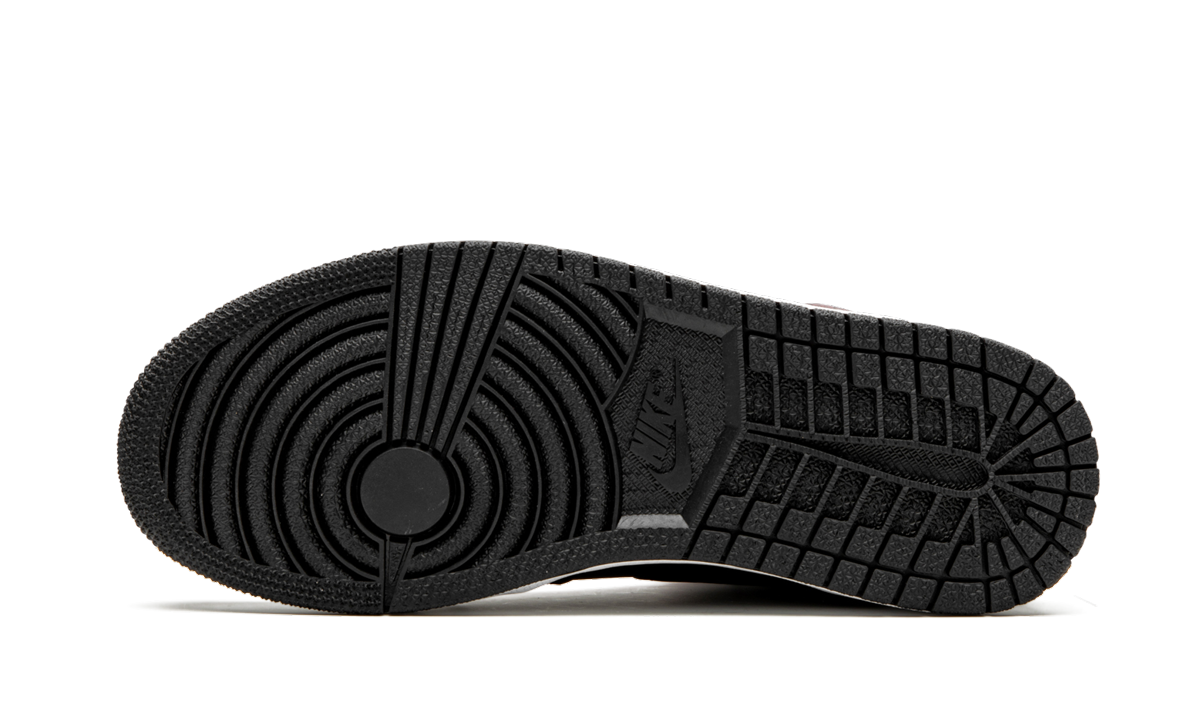 Air Jordan 1 Retro High OG "Black Satin/Gym Red"