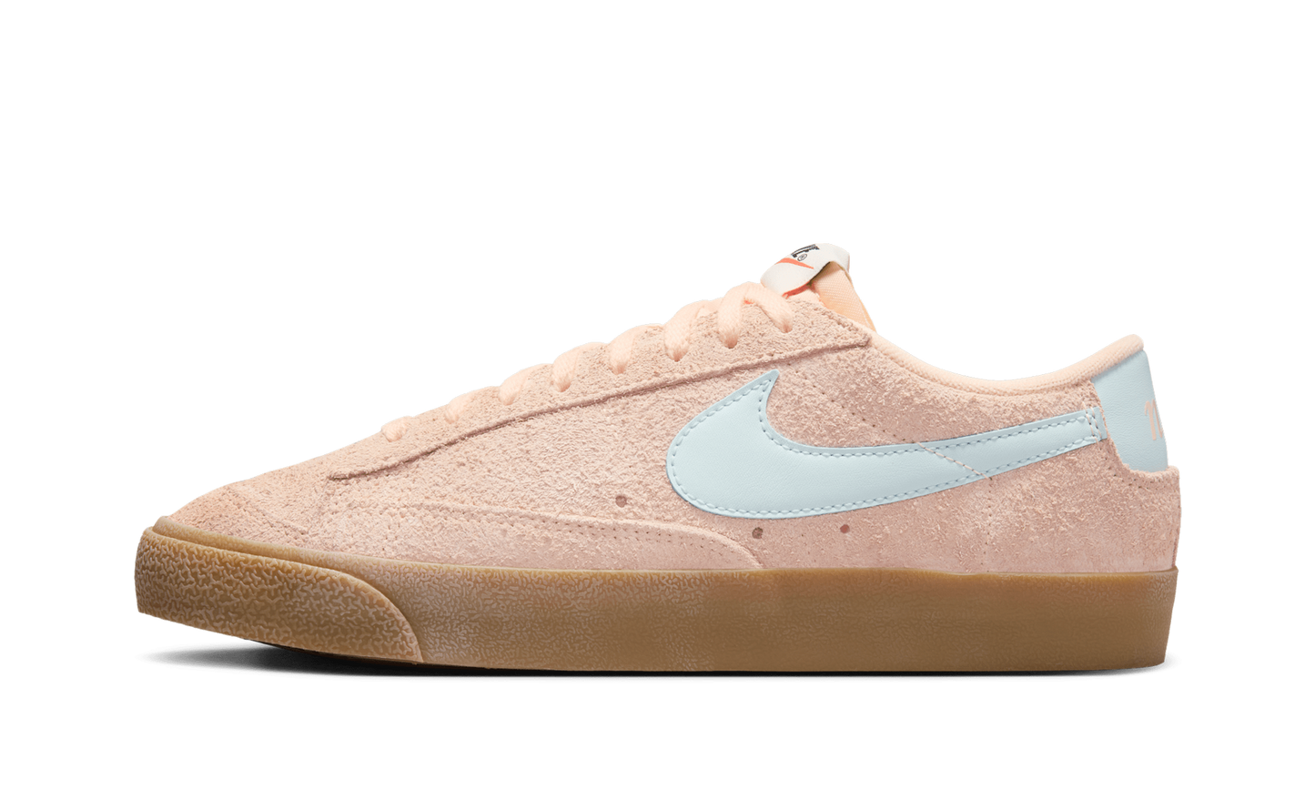 Blazer Low 77 Vintage WMNS "Crimson Tint Glacier Blue"