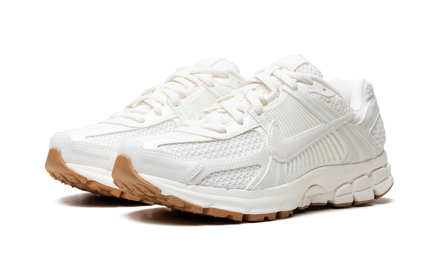 WMNS Nike Zoom Vomero 5 "SAIL GUM"