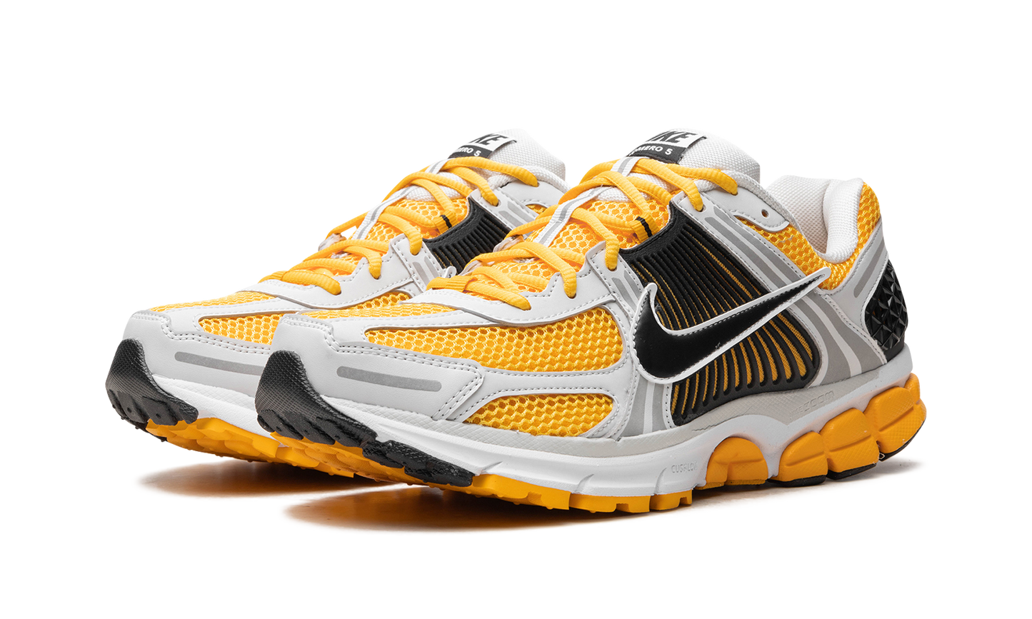 Zoom Vomero 5 "University Gold'"