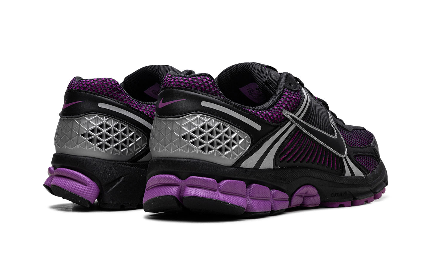 Zoom Vomero 5 "Black Vivid Purple"