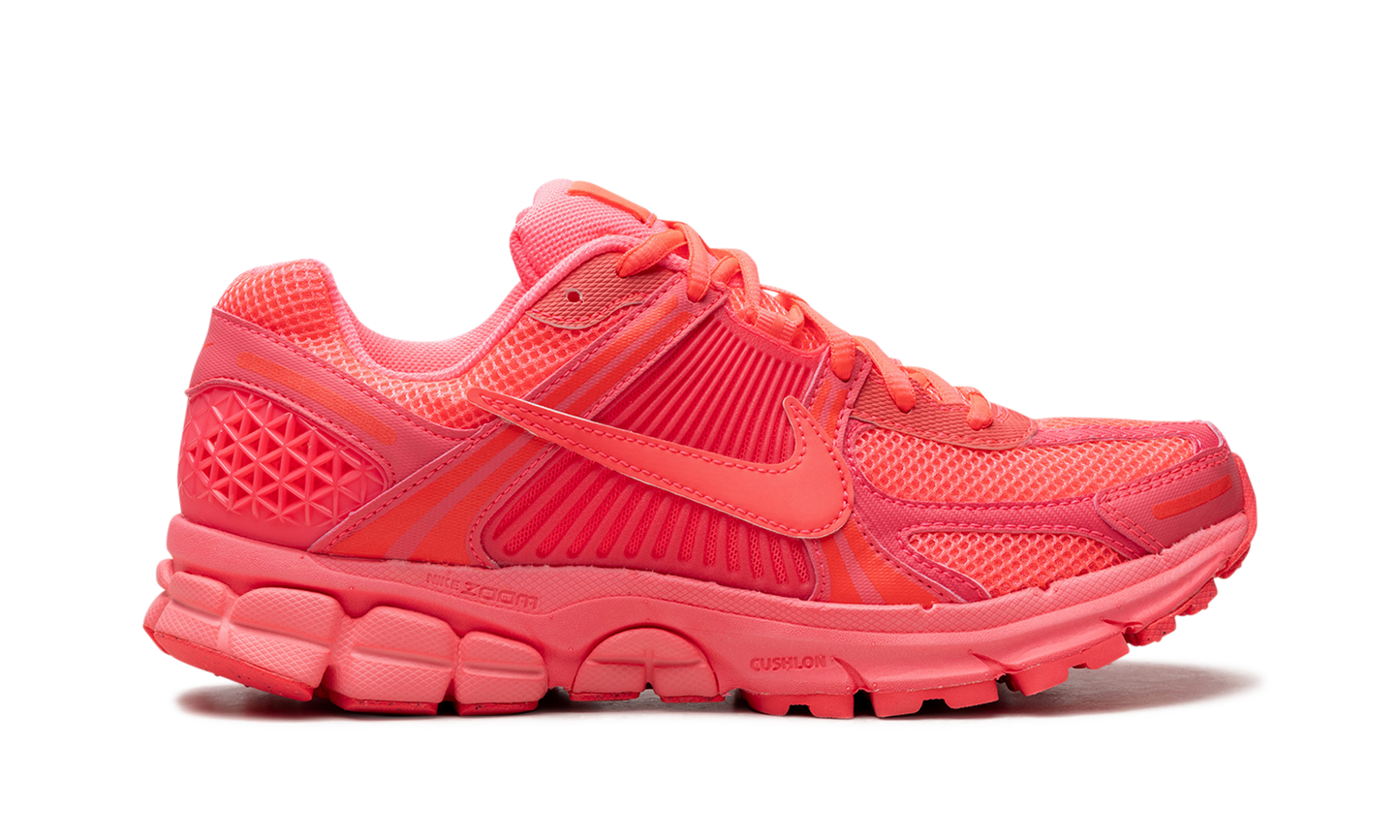Zoom Vomero 5 "Hot Punch"