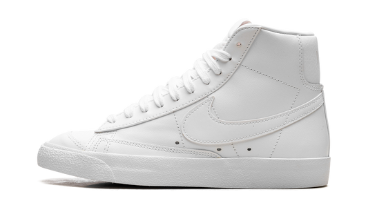 Blazer Mid '77 WMNS "Triple White"
