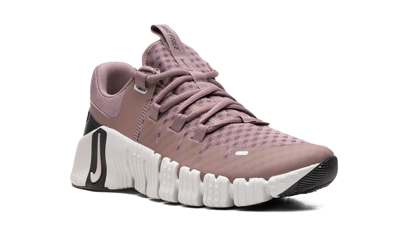 Nike Free Metcon 5 WMNS "Smokey Muave"