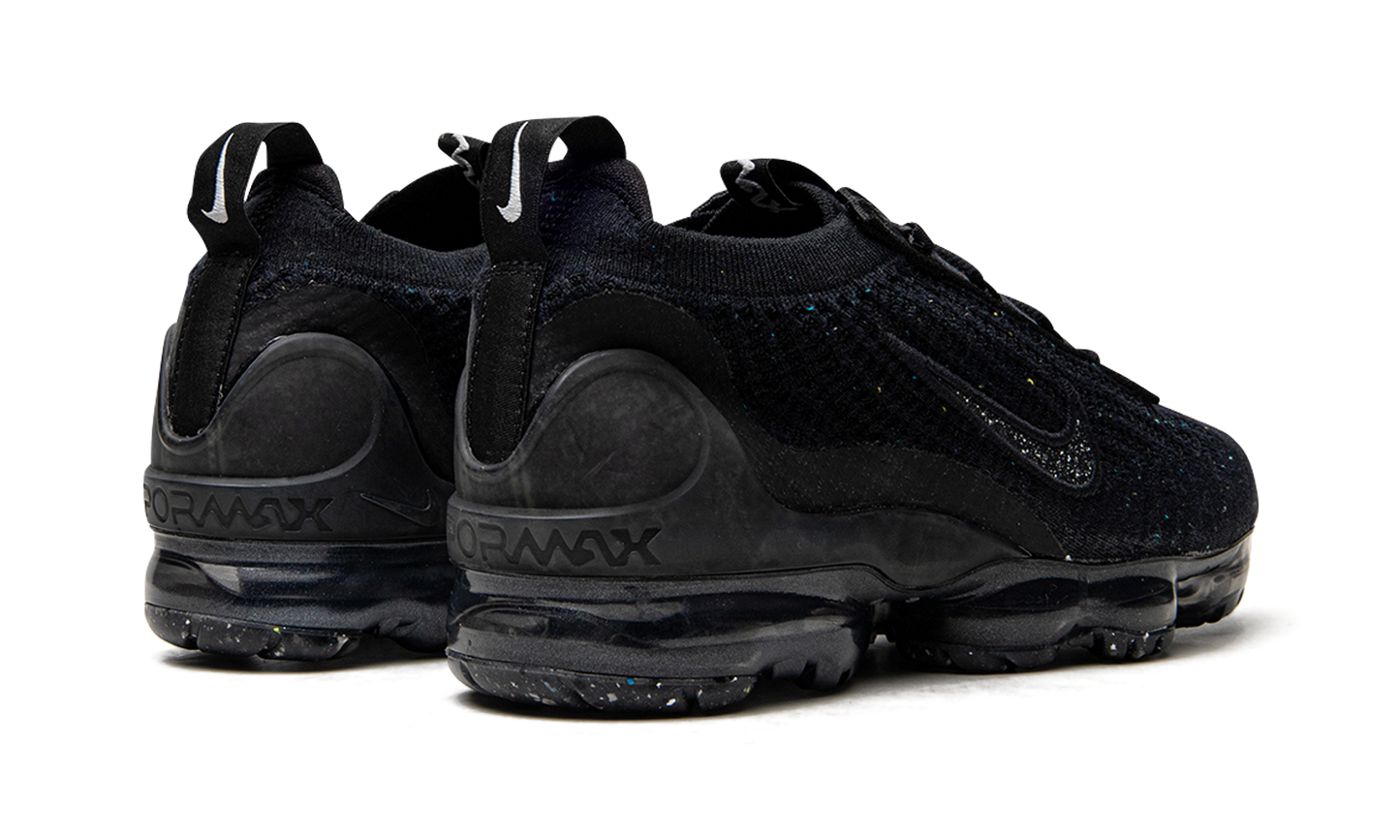AIR VAPORMAX 2021 FK WMNS "Triple Black Vapormax"