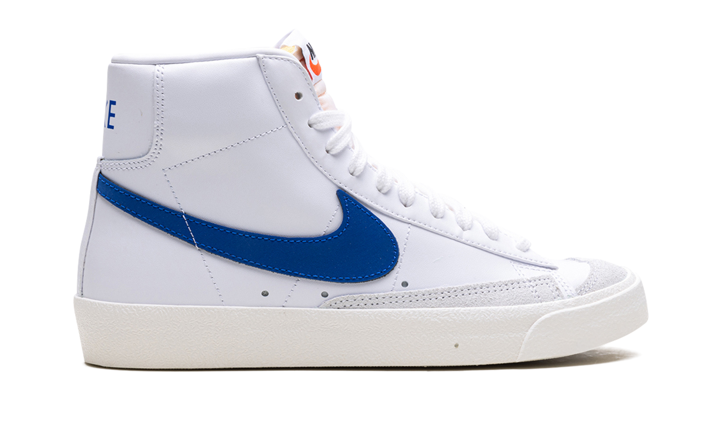 Blazer Mid '77 WMNS "White Game Royal"