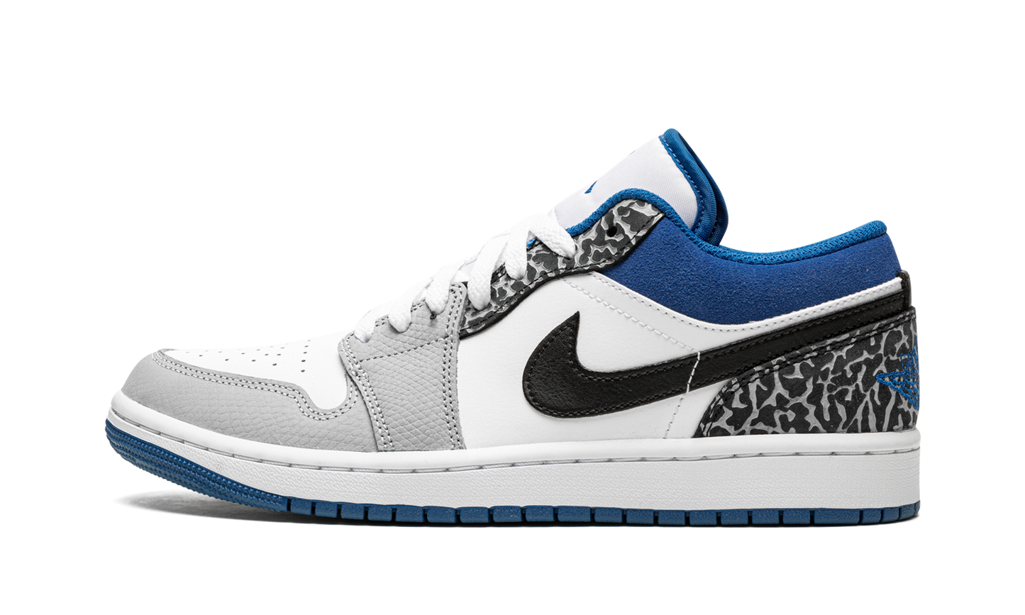 Jordan 1 Low SE "True Blue"
