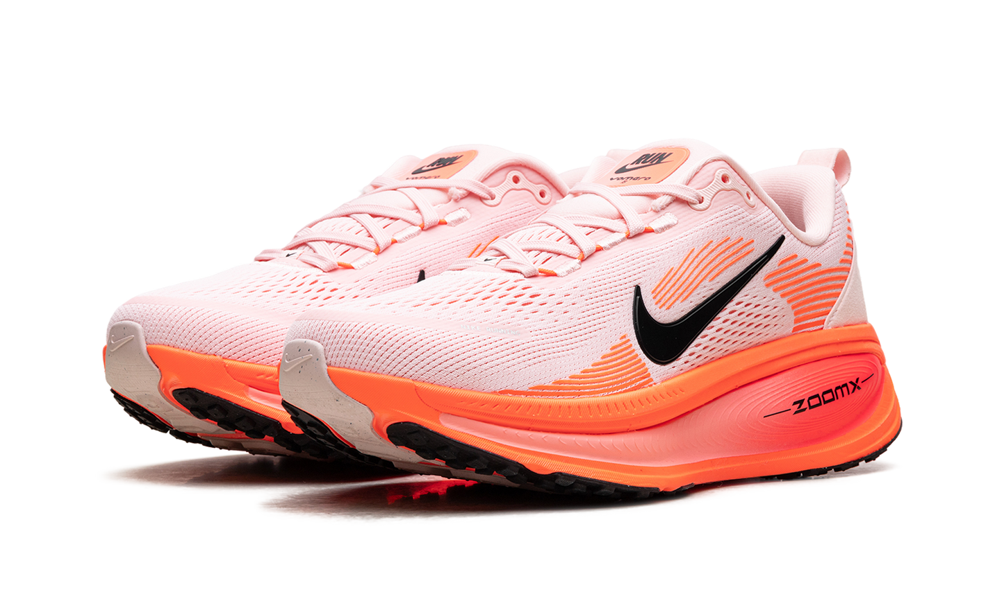 Vomero 18 WMNS "Atmosphere Pink"