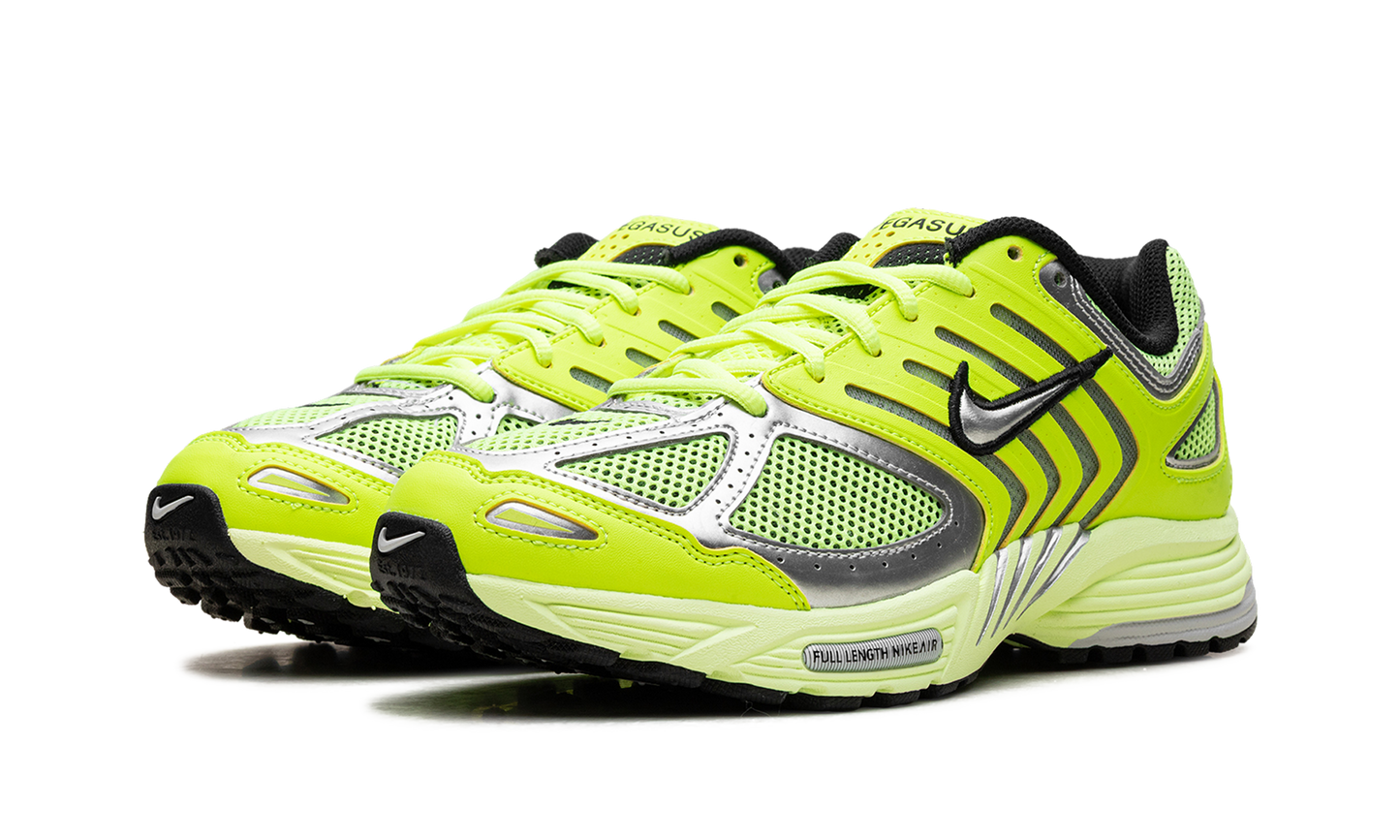 Air Peg 2K5 WMNS "Volt Metallic Silver"
