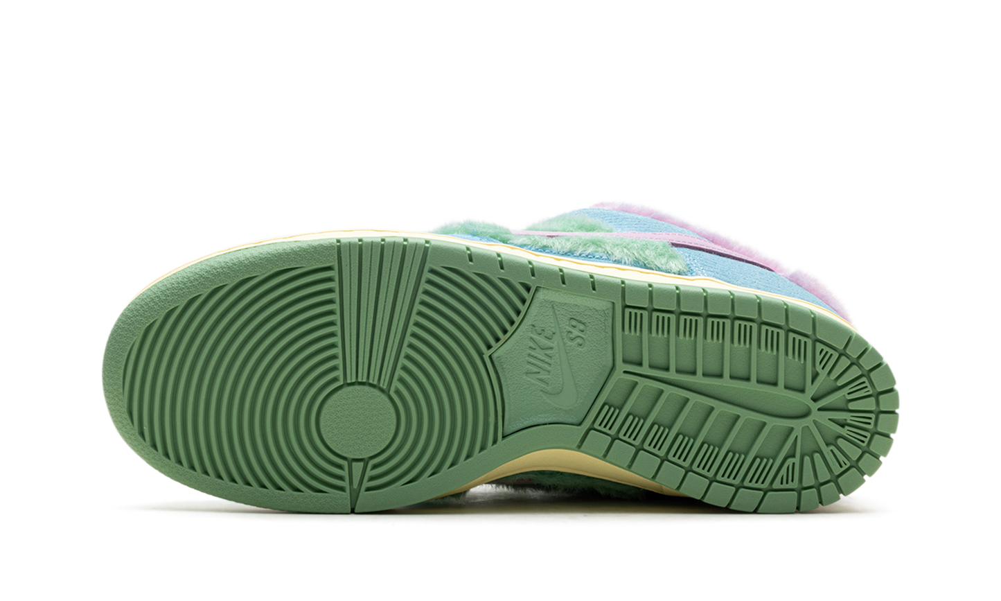 SB Dunk Low "Verdy - Visty"