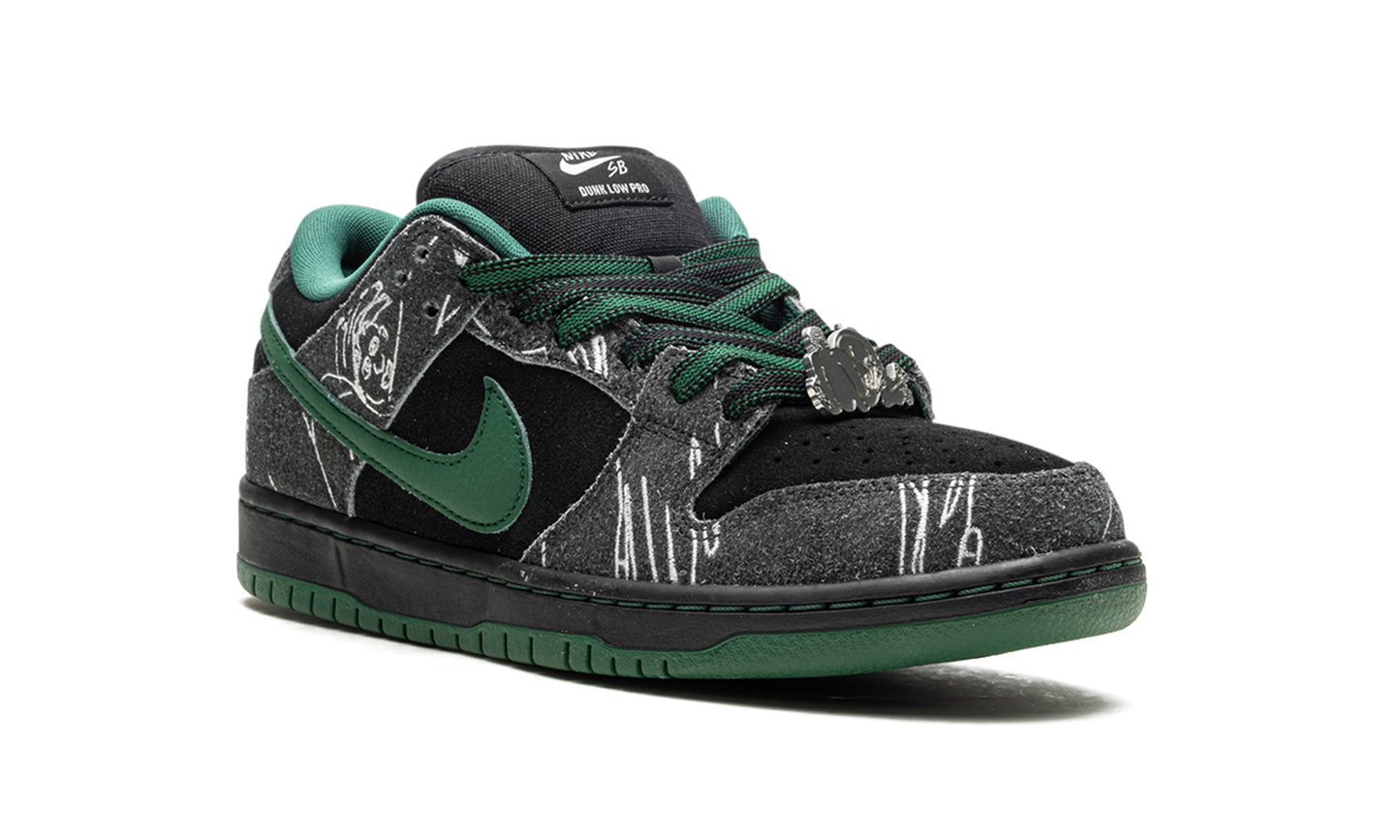 SB Dunk Low "There Skateboards"