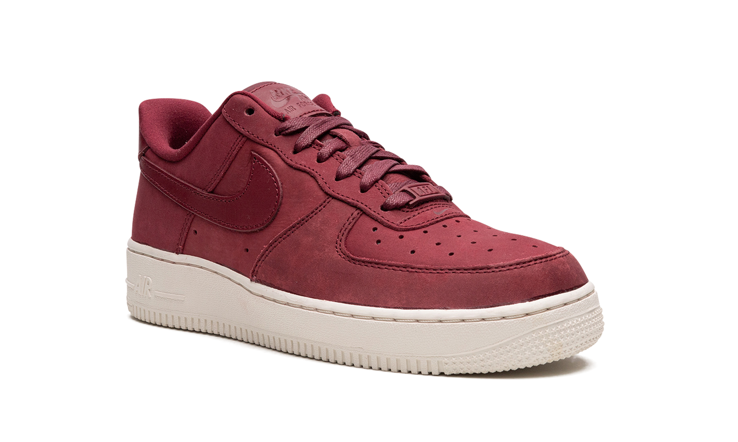 AIR FORCE 1 LO MNS WMNS "Team Red"