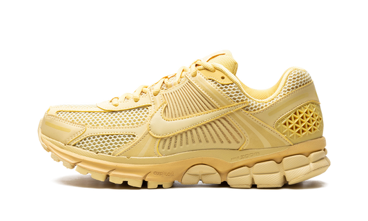 Zoom Vomero 5 "Saturn Gold"