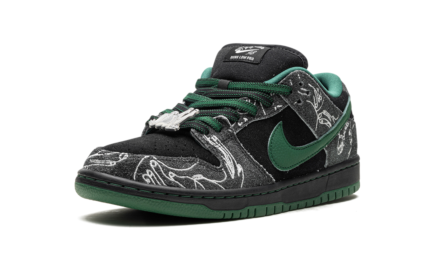 SB Dunk Low "There Skateboards"