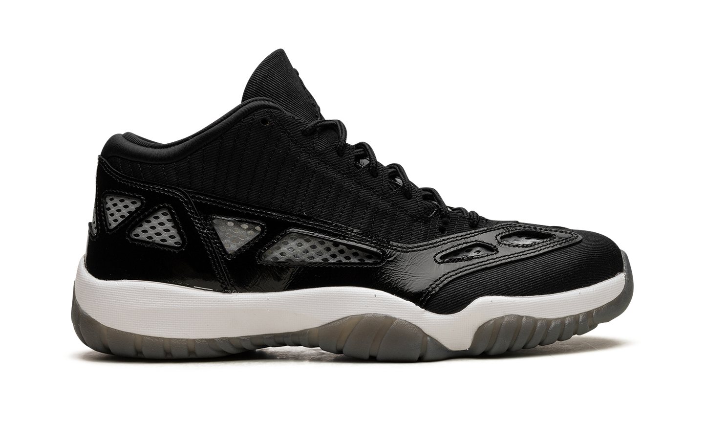 Air Jordan 11 Low IE "Black/White"