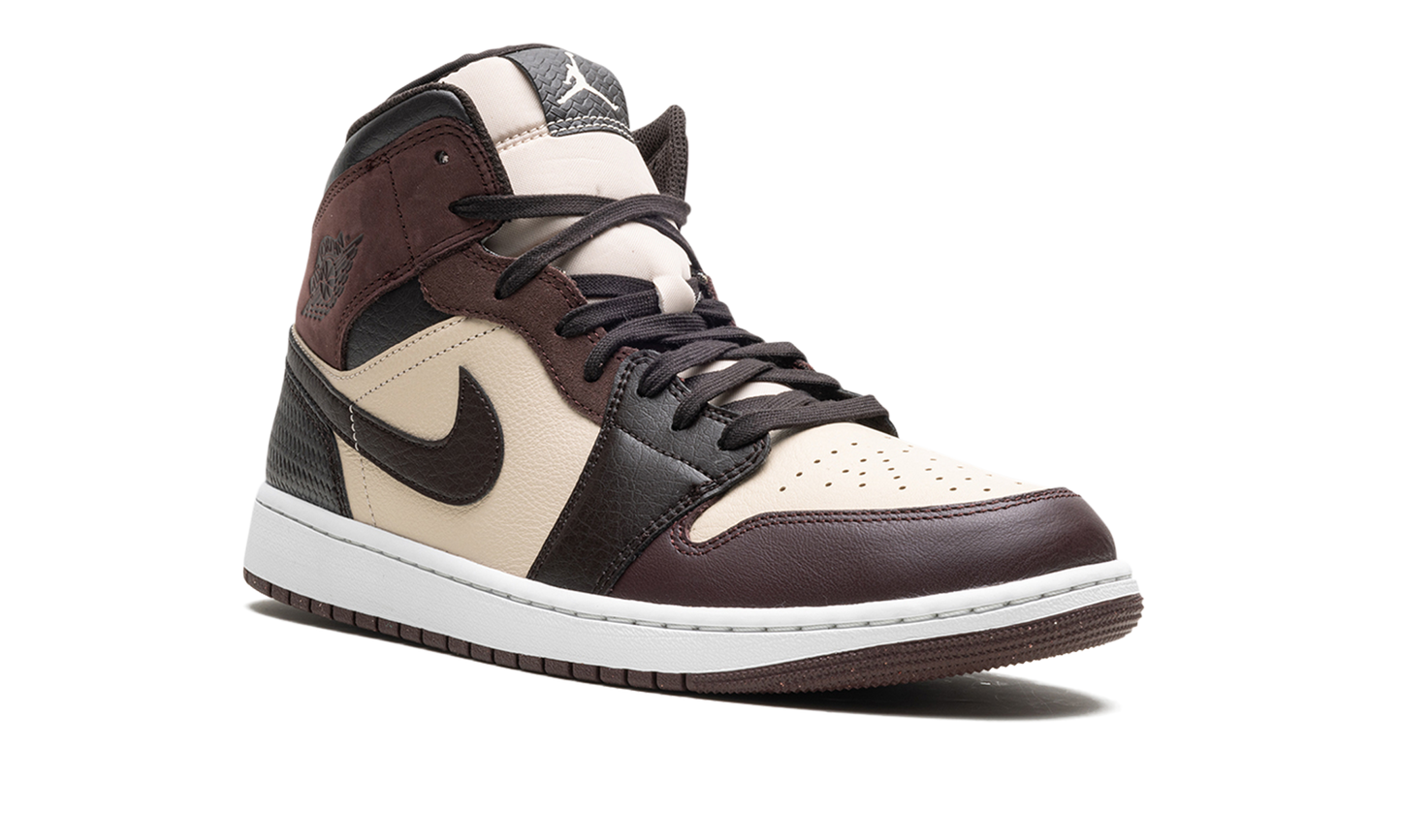 Air Jordan 1 Mid Se "Velvet Brown"