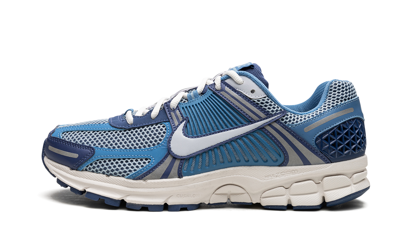 Zoom Vomero 5 "Worn Blue"
