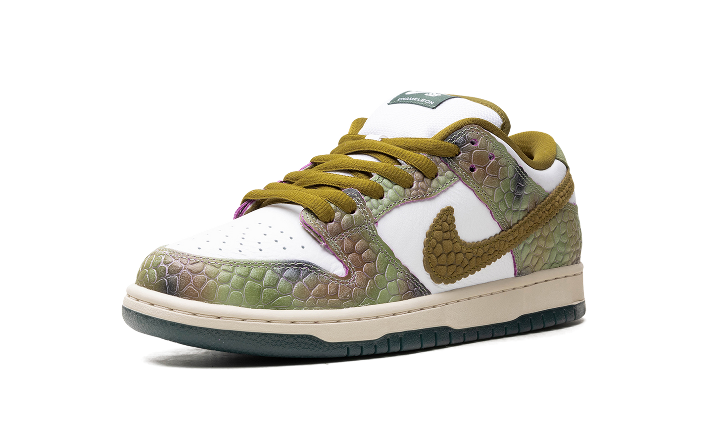 SB Dunk Low "Alexis Sablone - Chameleon"