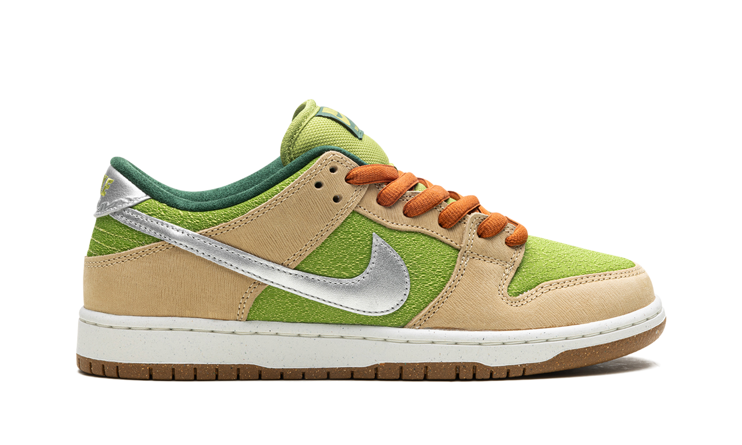 SB Dunk Low "Escargot"