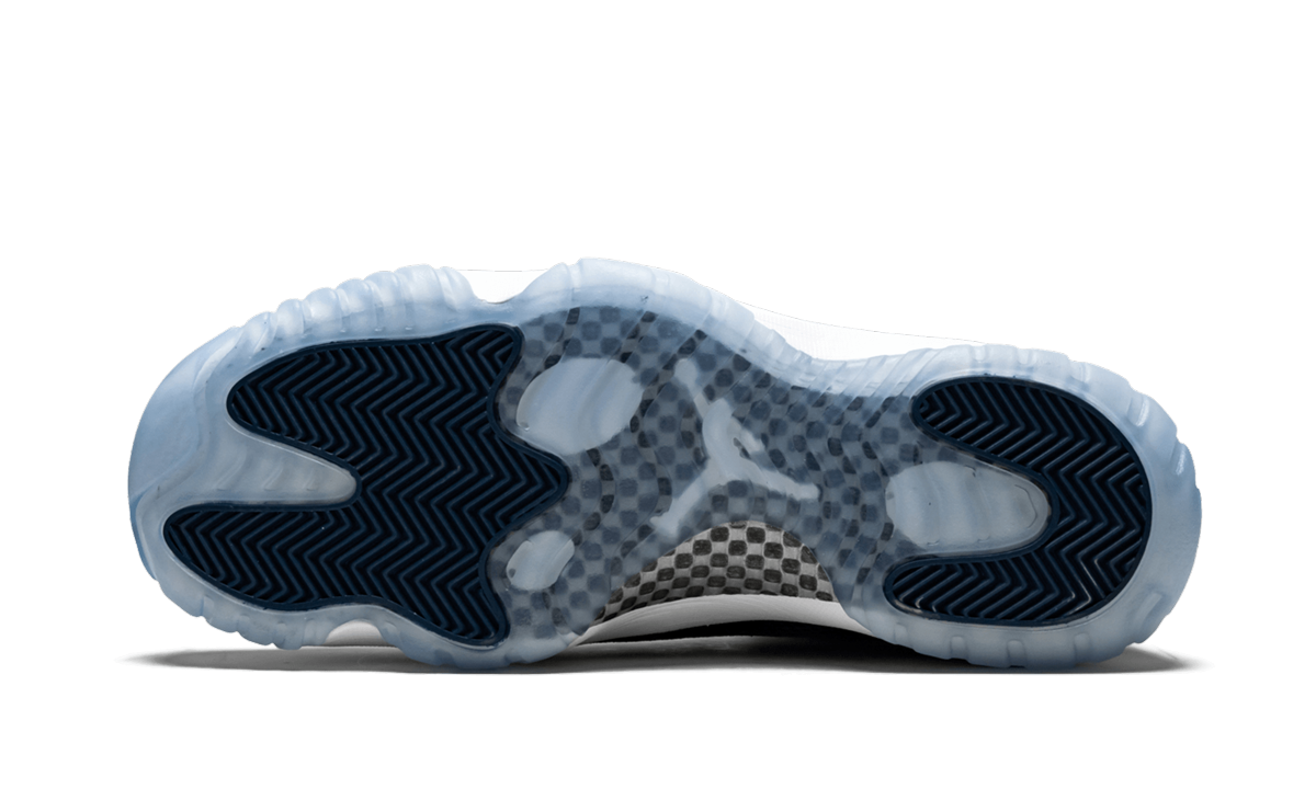 Air Jordan 11 Retro Low LE "Blue Snakeskin"