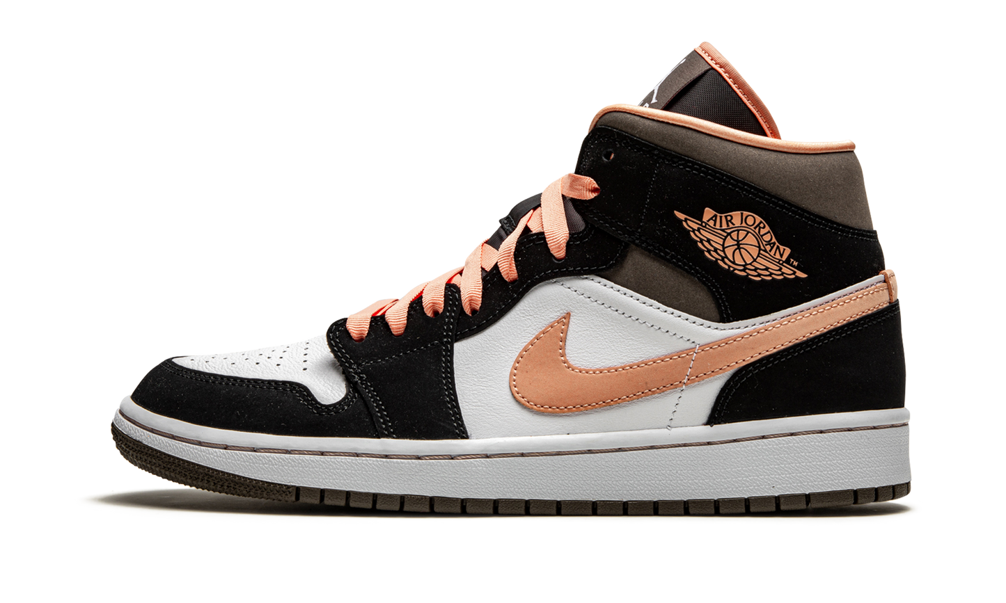 AIR JORDAN 1 MID SE WMNS "Peach Mocha"