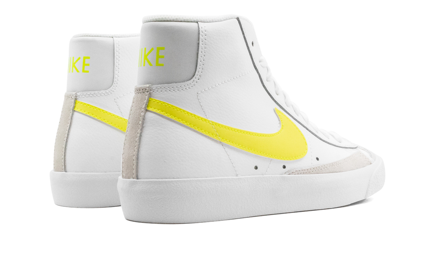 BLAZER MID '77 WMNS "Lemon Venom"
