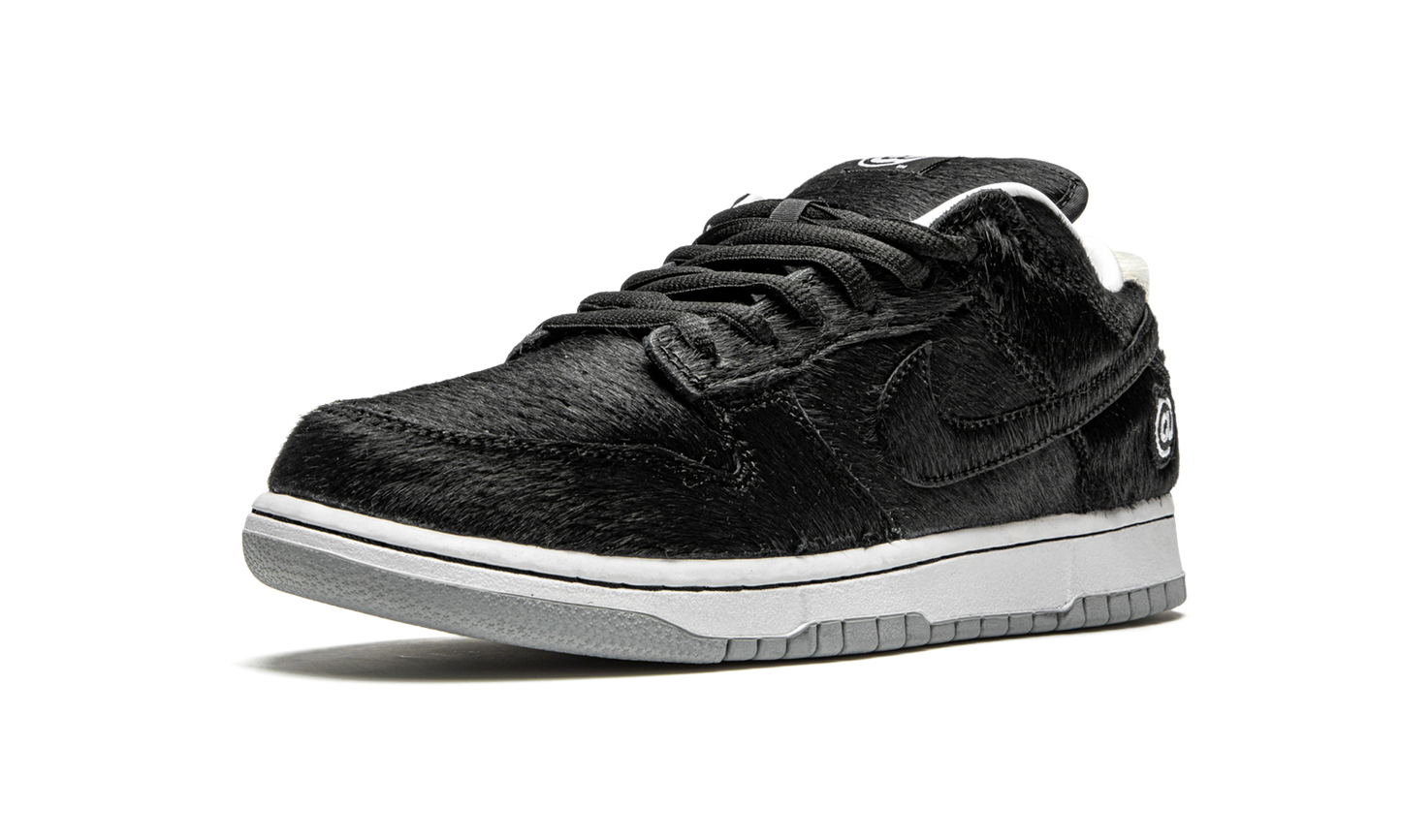 SB Dunk Low "Medicom Toy - BE@RBRICK"