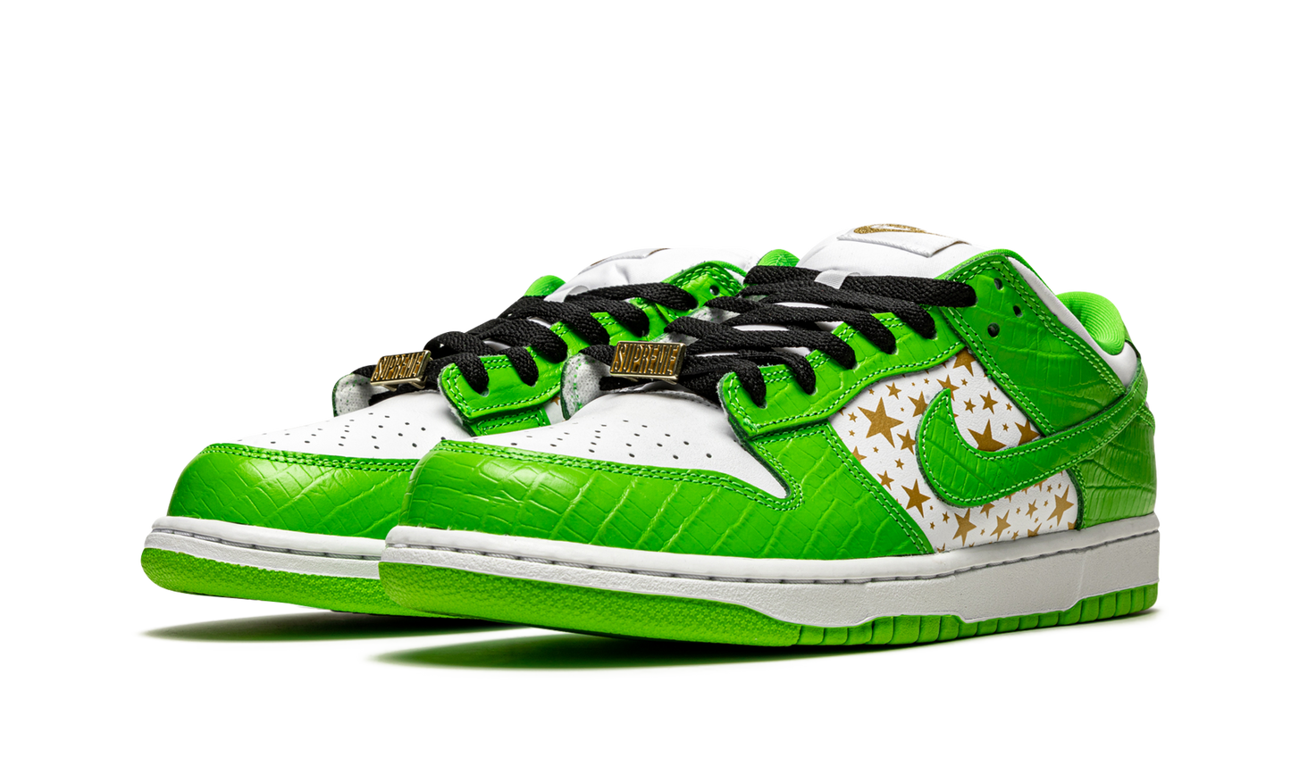 SB Dunk Low "Supreme - Stars - Mean Green"