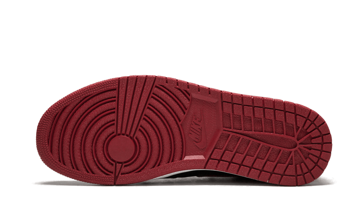 Air Jordan 1 Retro High OG "Bred Banned 2016"