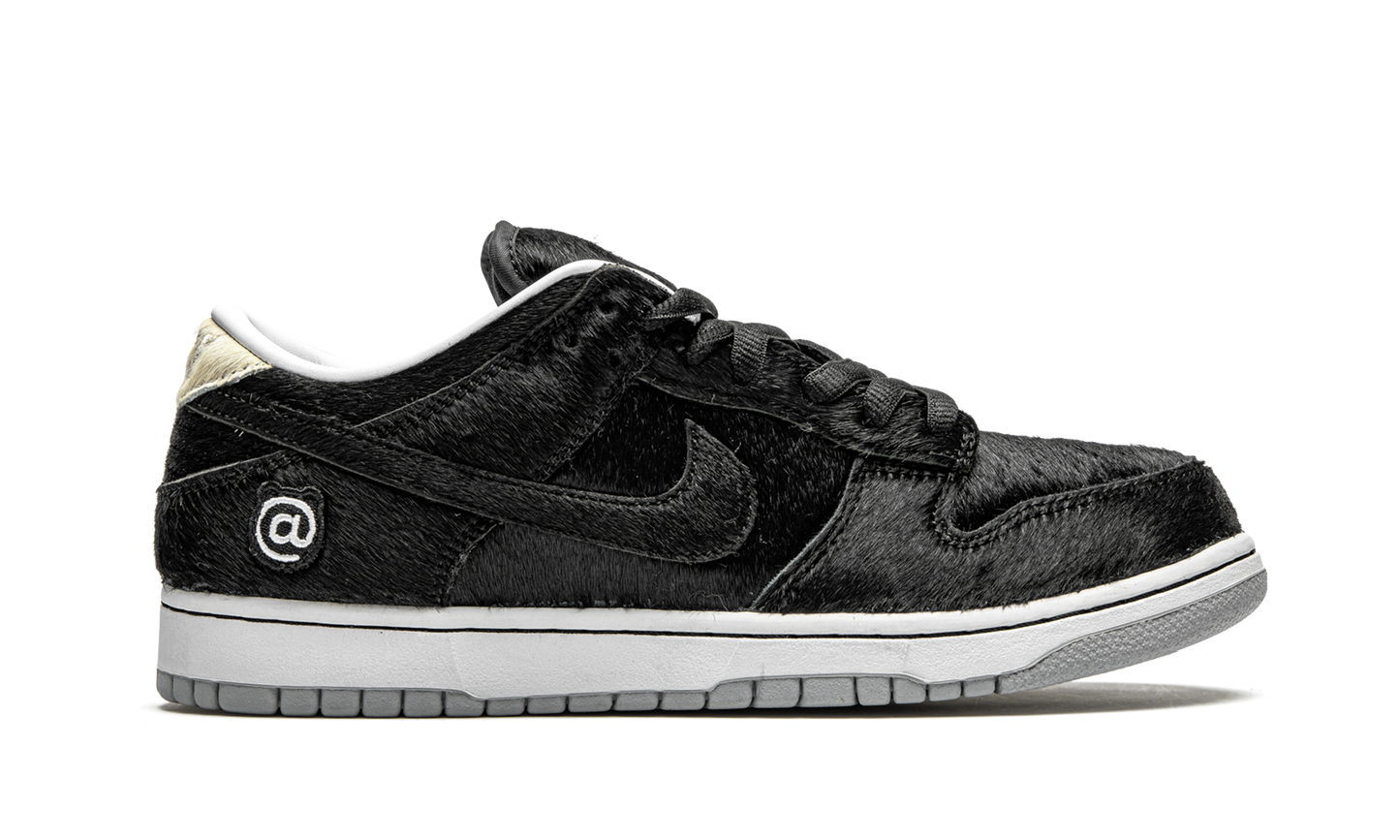 SB Dunk Low "Medicom Toy - BE@RBRICK"