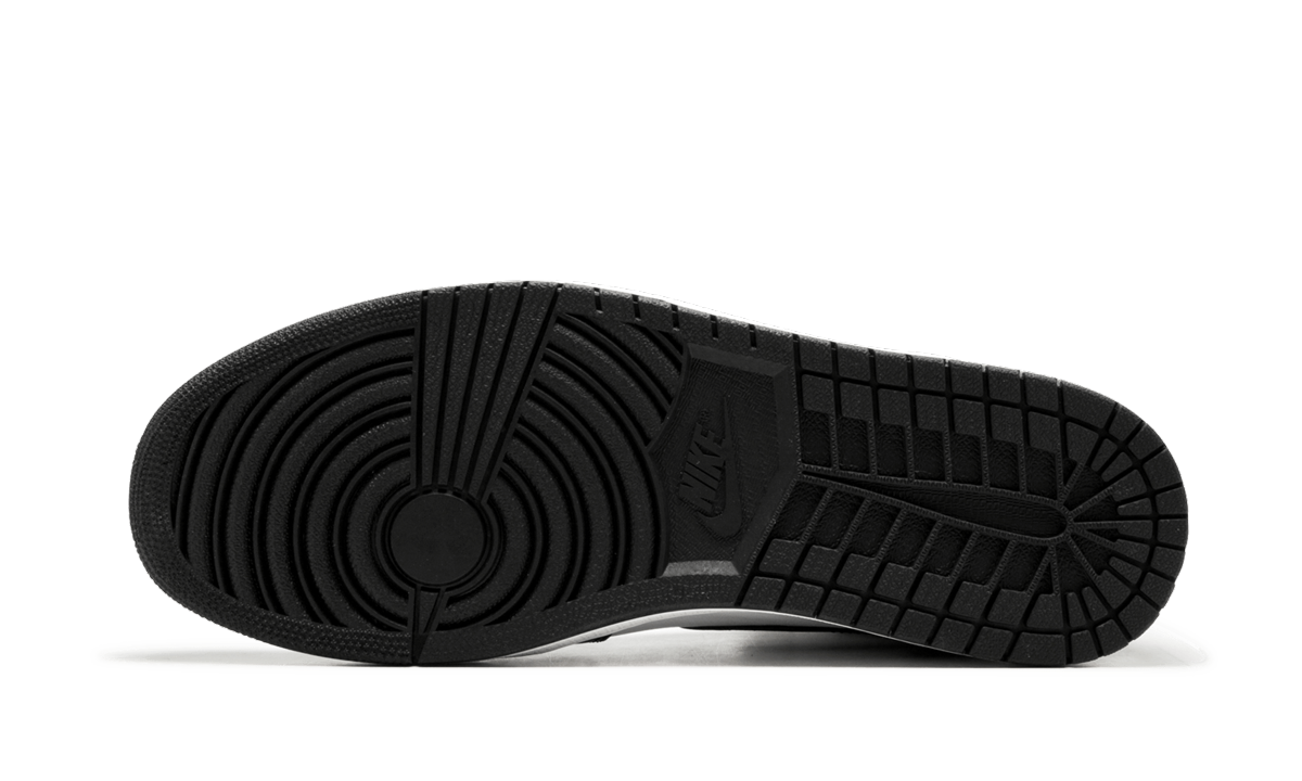 Air Jordan 1 Retro High OG "Black / White 2014"