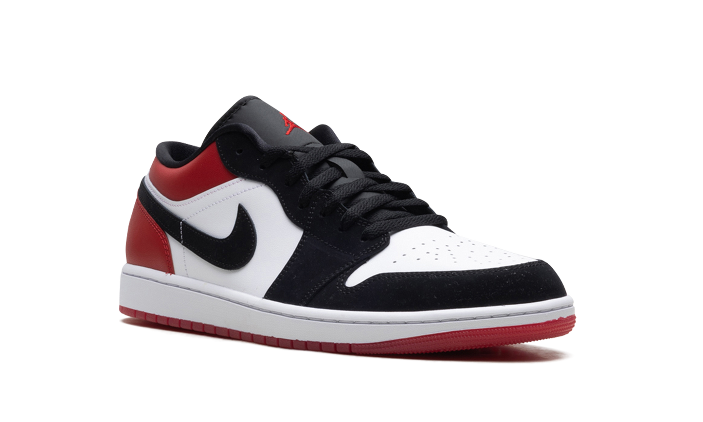 Jordan 1 Low SE "Black Toe (2025)"