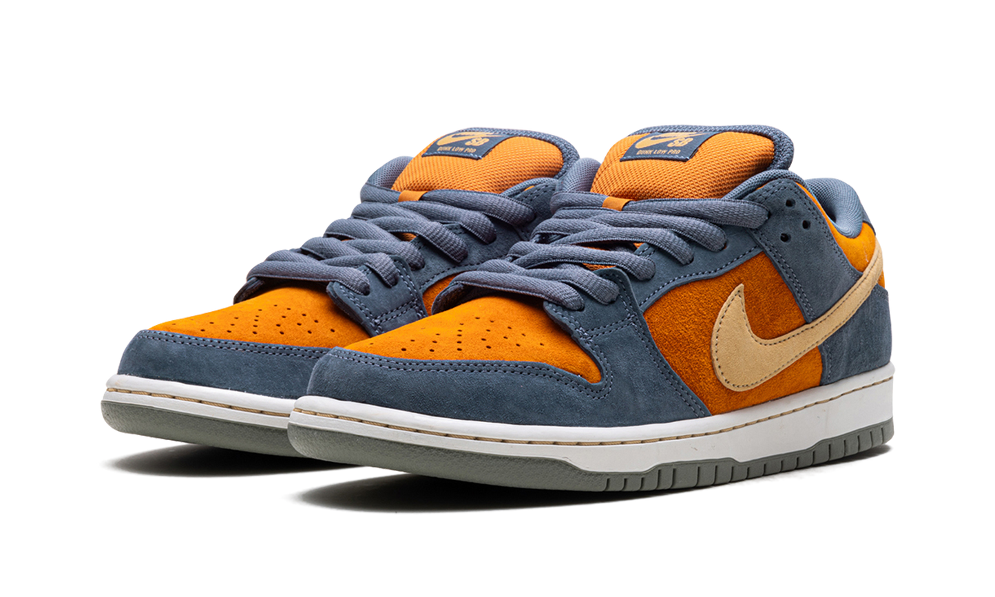 SB Dunk Low Pro "Light Carbon"