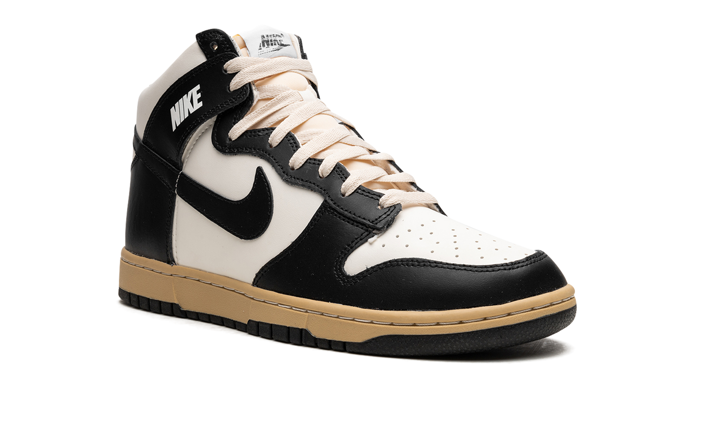 DUNK HIGH RETRO WMNS "Vintage Panda"