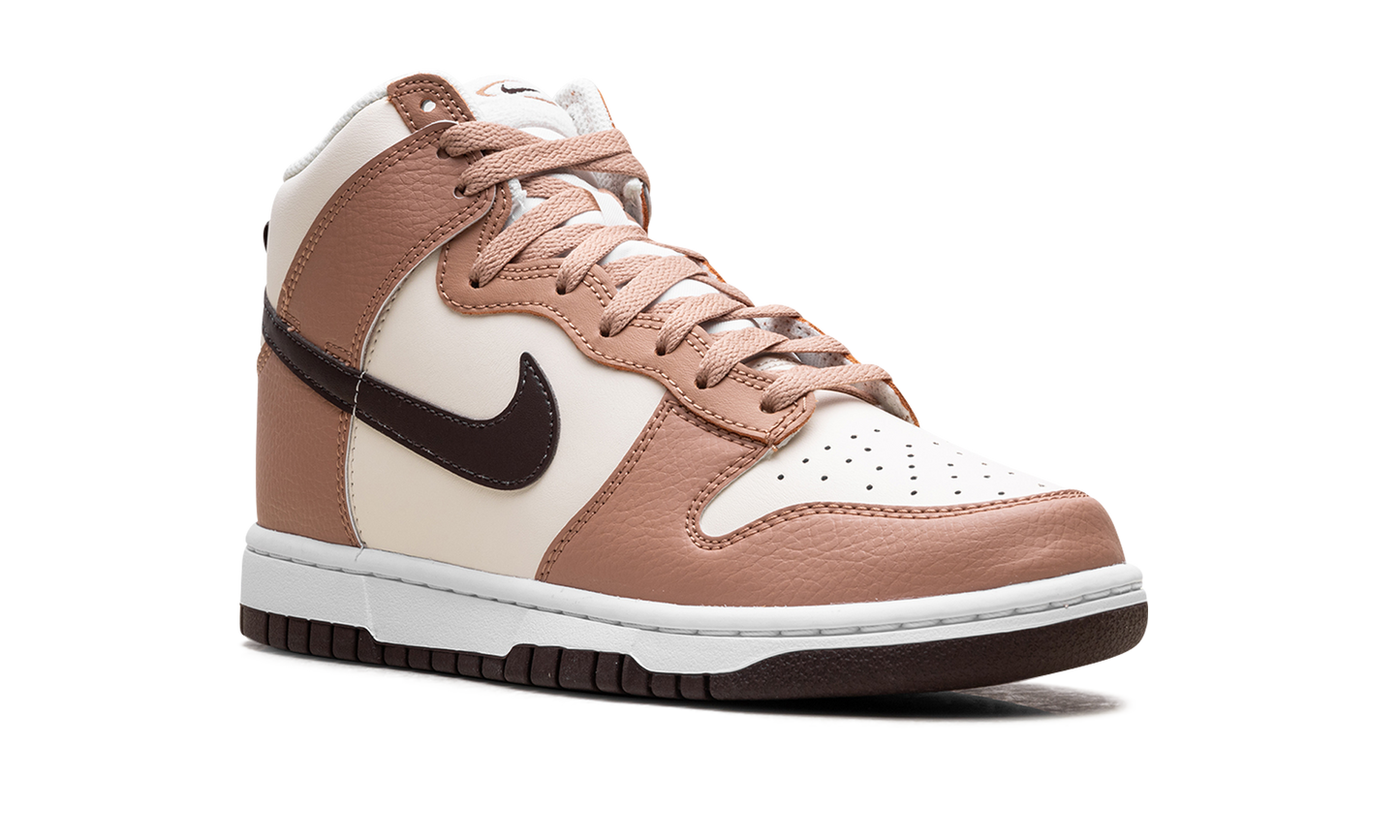 DUNK HIGH WMNS "Dusted Clay"