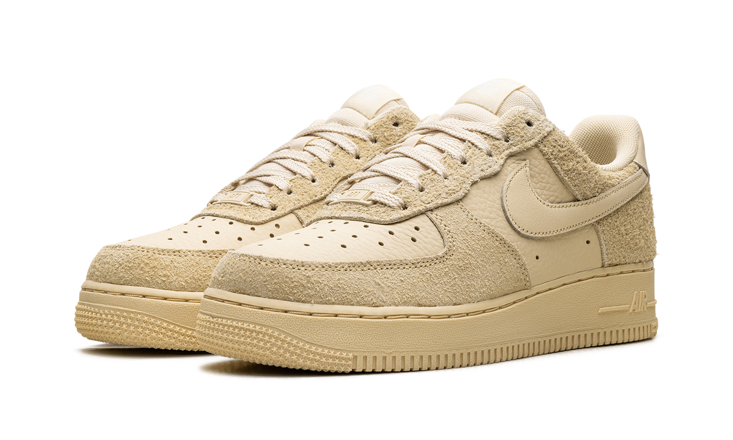 Air Force 1 Low '07 WMNS "Pale Vanilla"