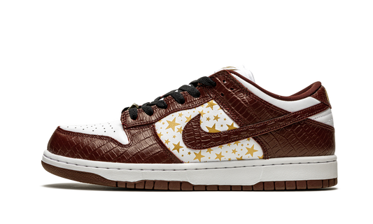 SB Dunk Low "Supreme - Stars - Barkroot Brown"