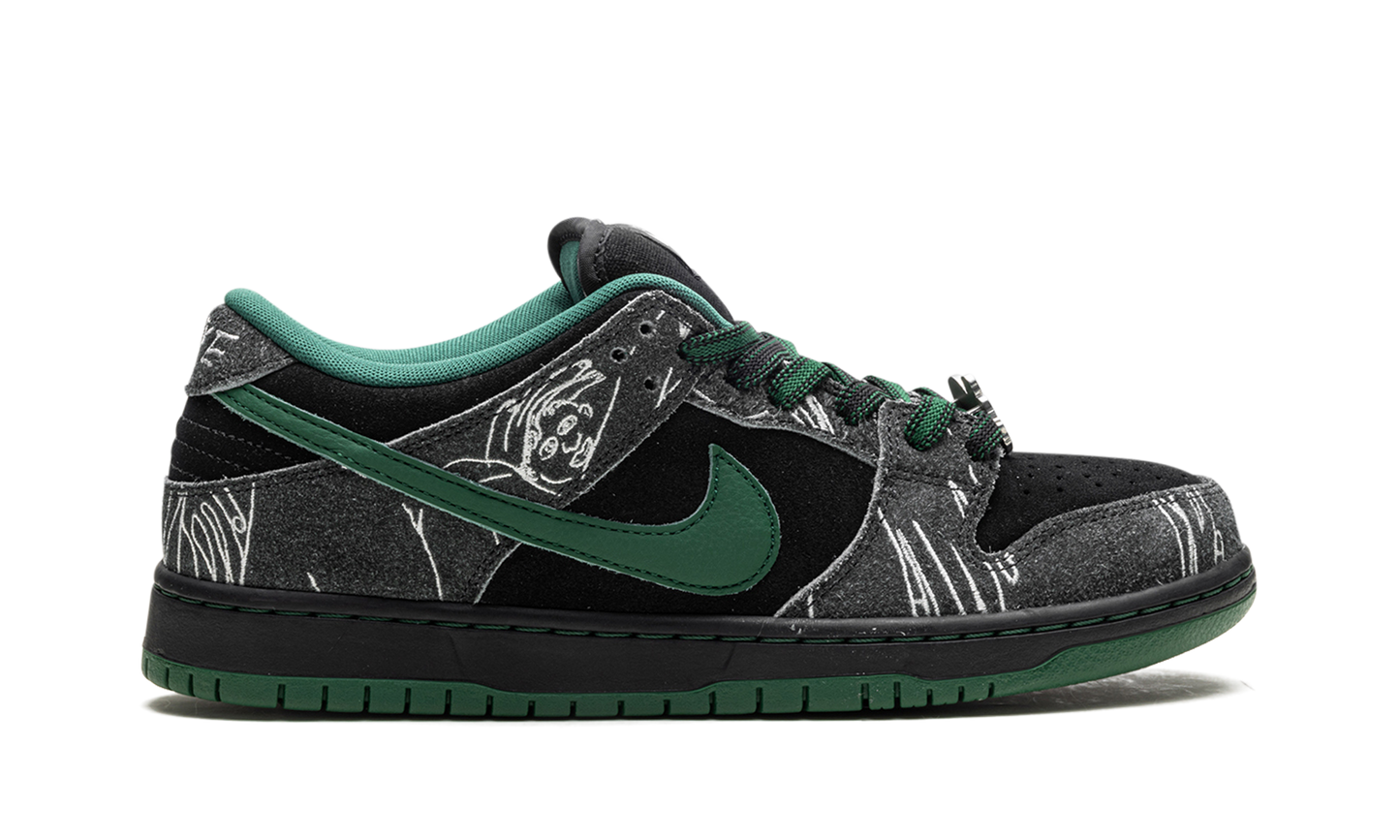 SB Dunk Low "There Skateboards"