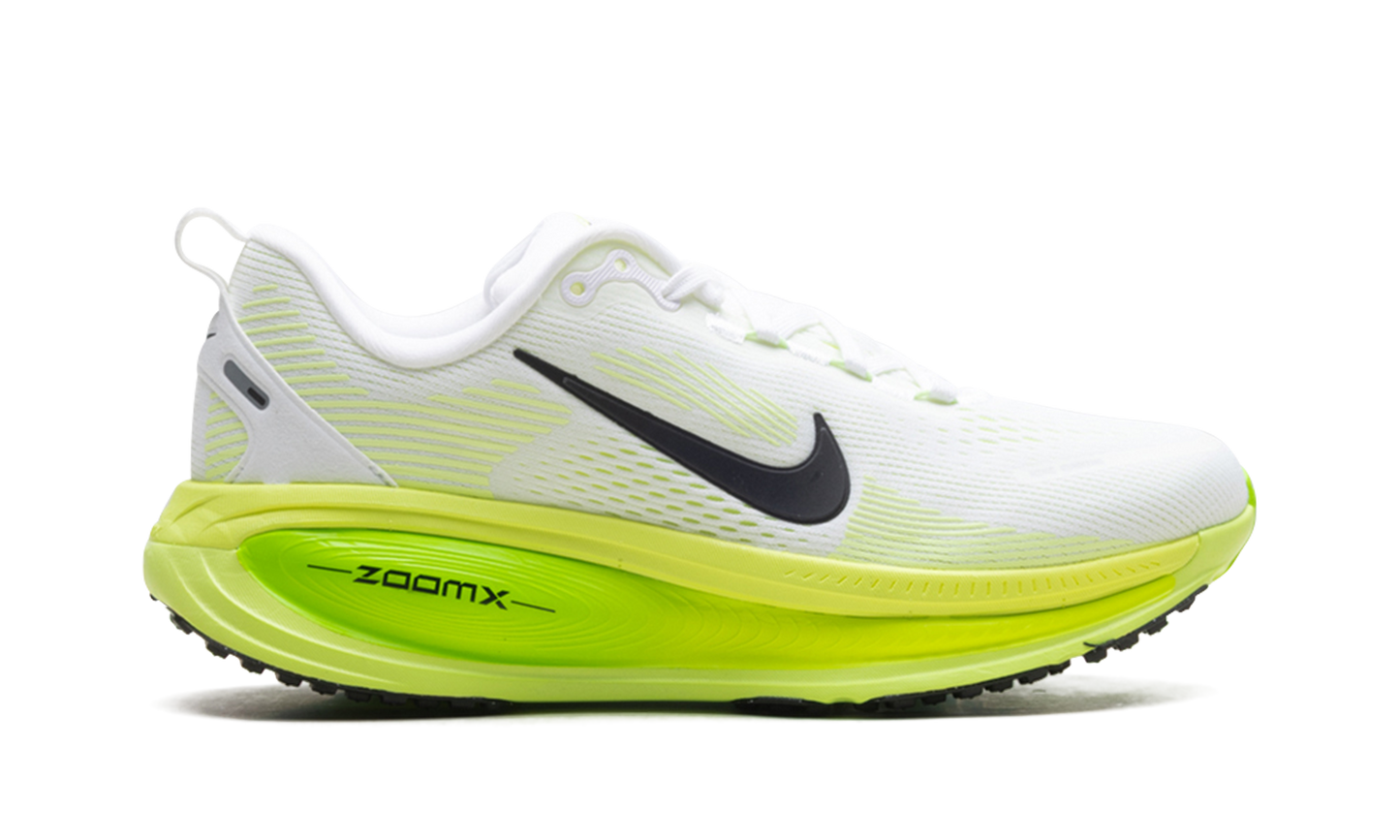 Vomero 18 WMNS "ELECTRIC GREEN"