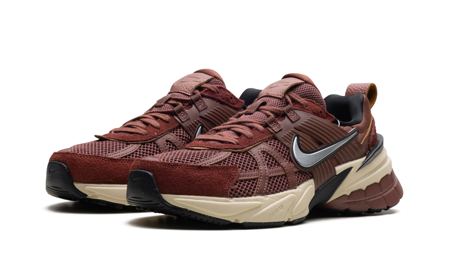 V2K Run WMNS "Red Sepia Dark Pony"