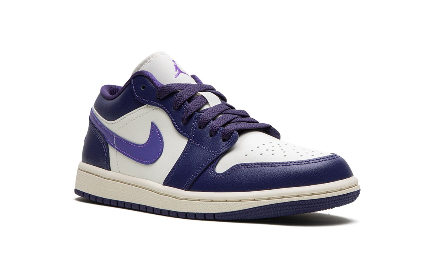 AIR JORDAN 1 LO WMNS "Action Grape"