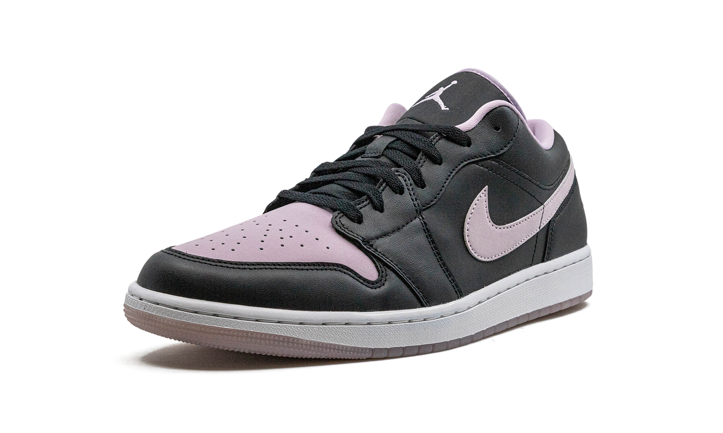 Jordan 1 Low SE "Iced Lilac"