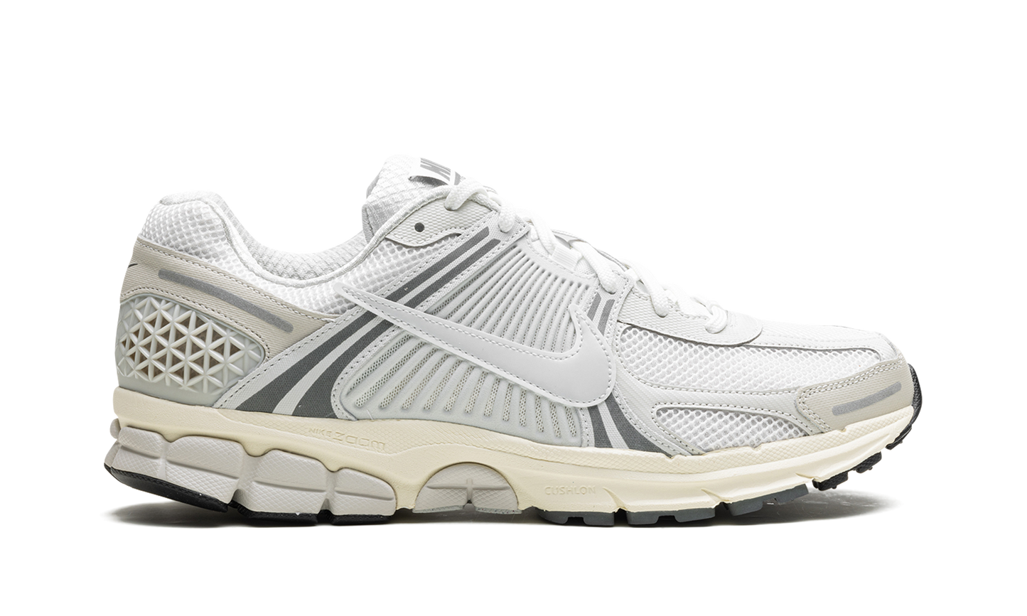 Zoom Vomero 5 "Platinum Tint"
