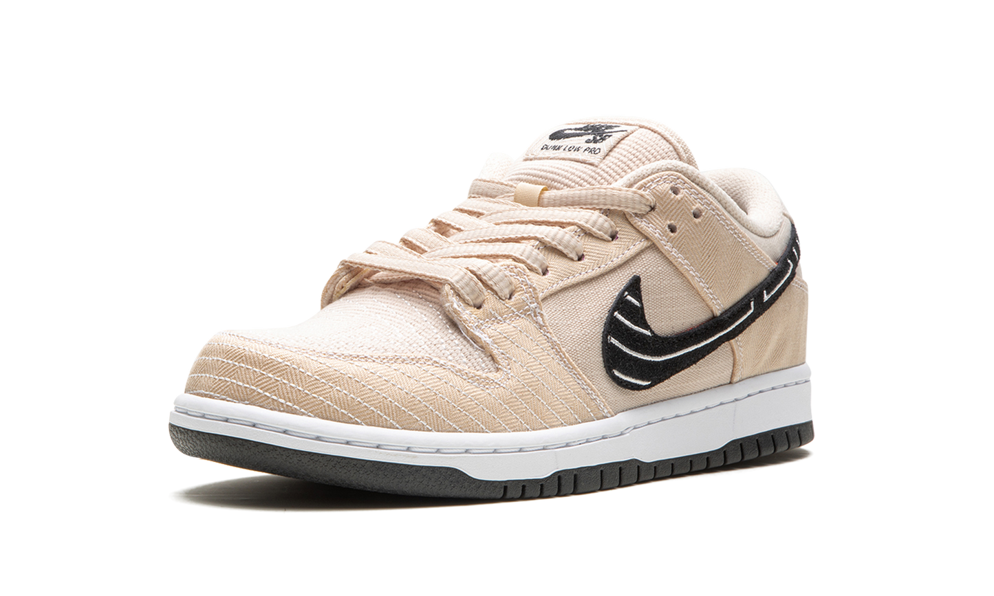 SB Dunk Low "Albino & Preto - Jiu Jitsu"